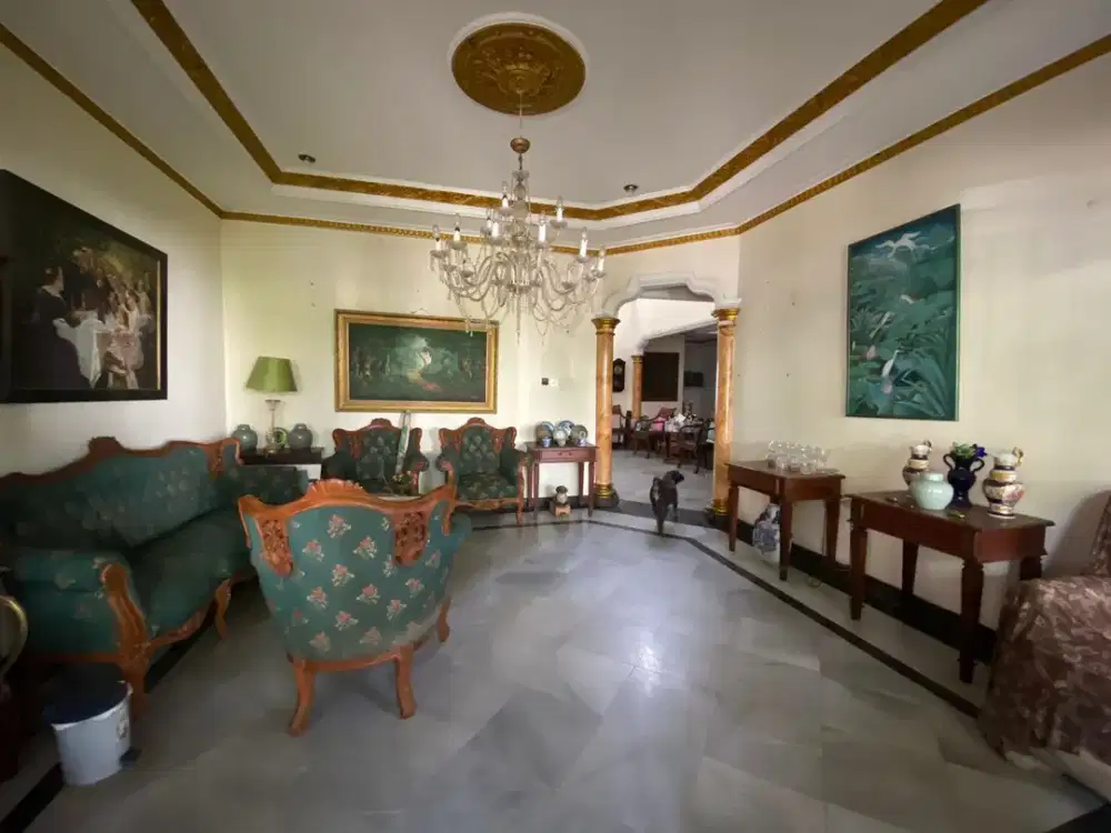 Rumah di Pangkalan Jati Luas 395m2 Ada Swimming Pool