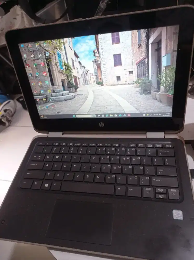 Laptop merk hp touch screen 360