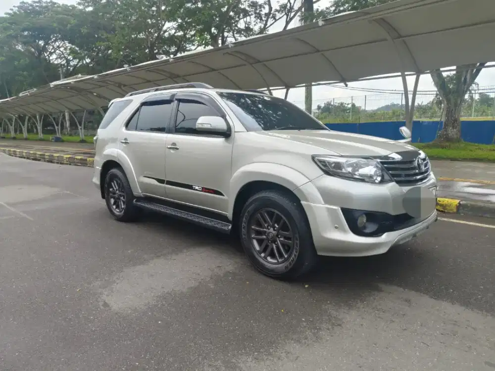Fortuner TRD th 2013 matic..bensin