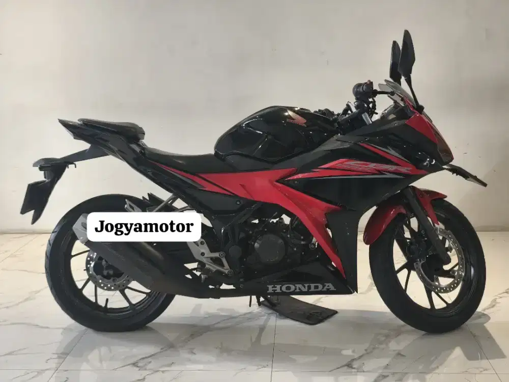 3-CBR 150 R 2018
