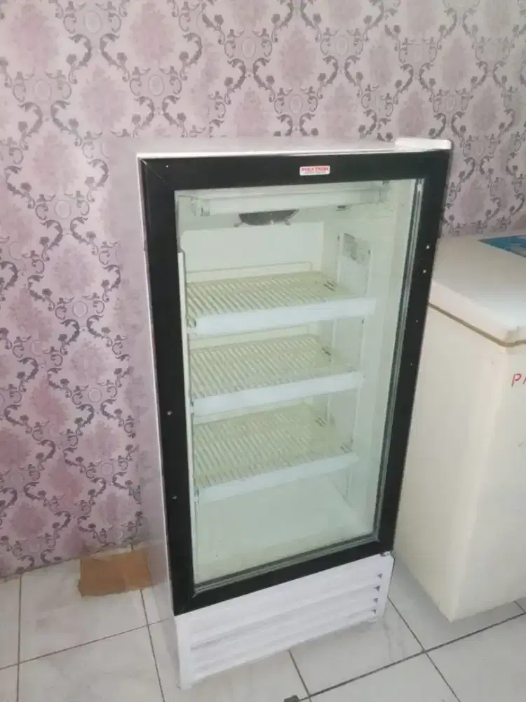 Showcase 1 pintu polytron