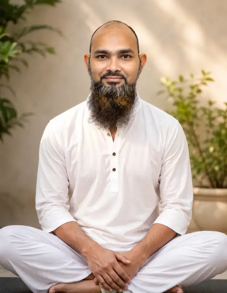 PROFESSIONAL YOGA & WELLNESS TEACHER FOR HIRE