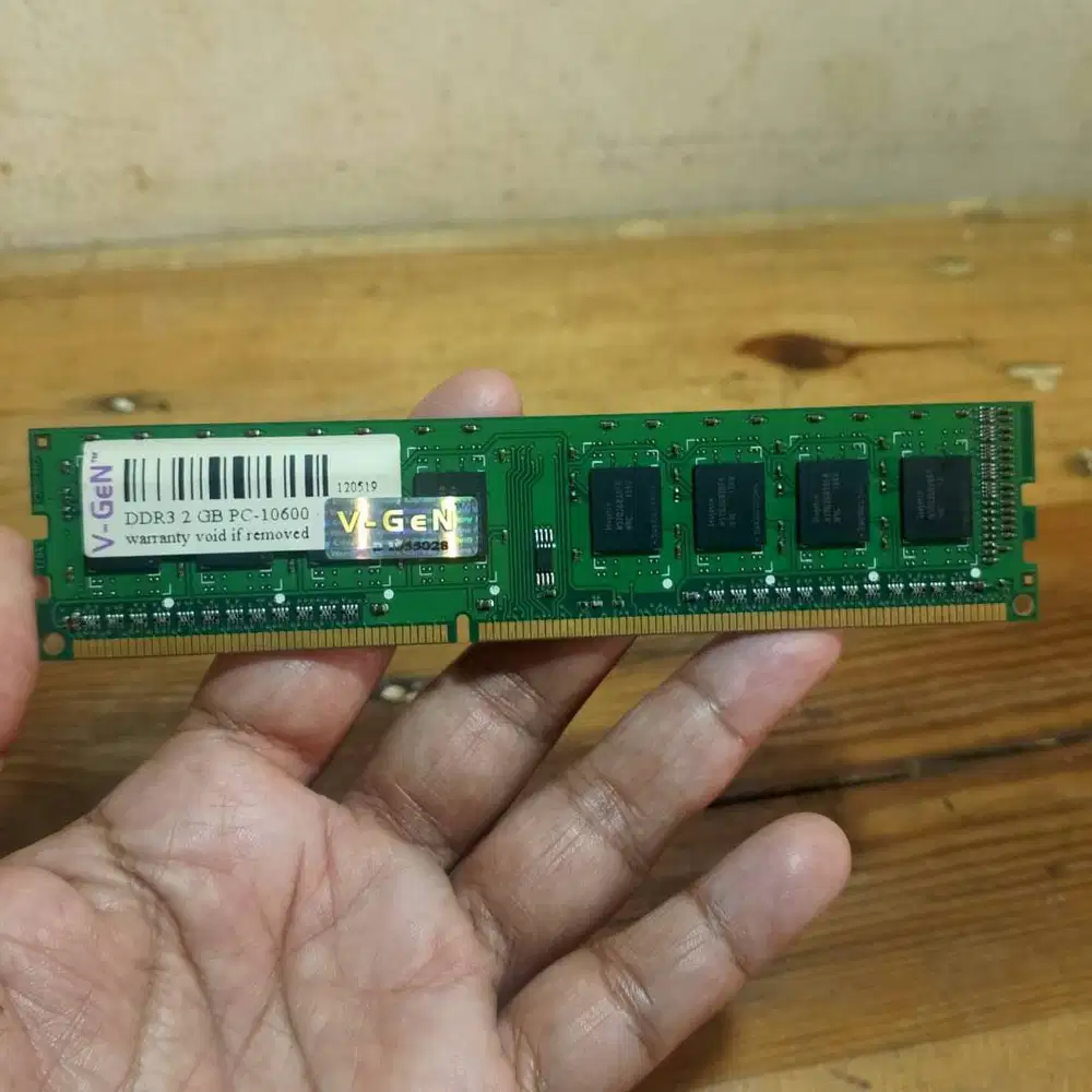 Ram PC 2 GB DDR3 PC-10600 V-Gen