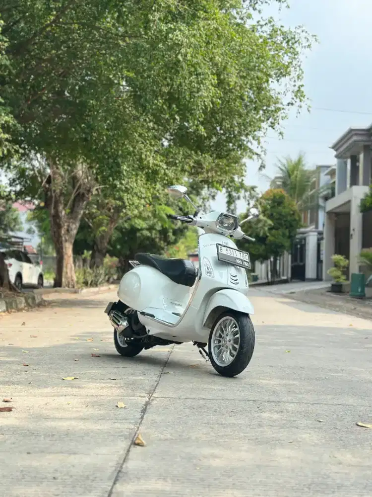 JUAL CEPAT VESPA SPRINT 150 IGET ABS TAHUN 2019 PERFECT CONDITION