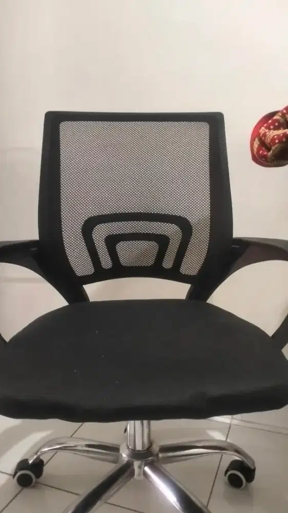 Kursih kantor kursih santai