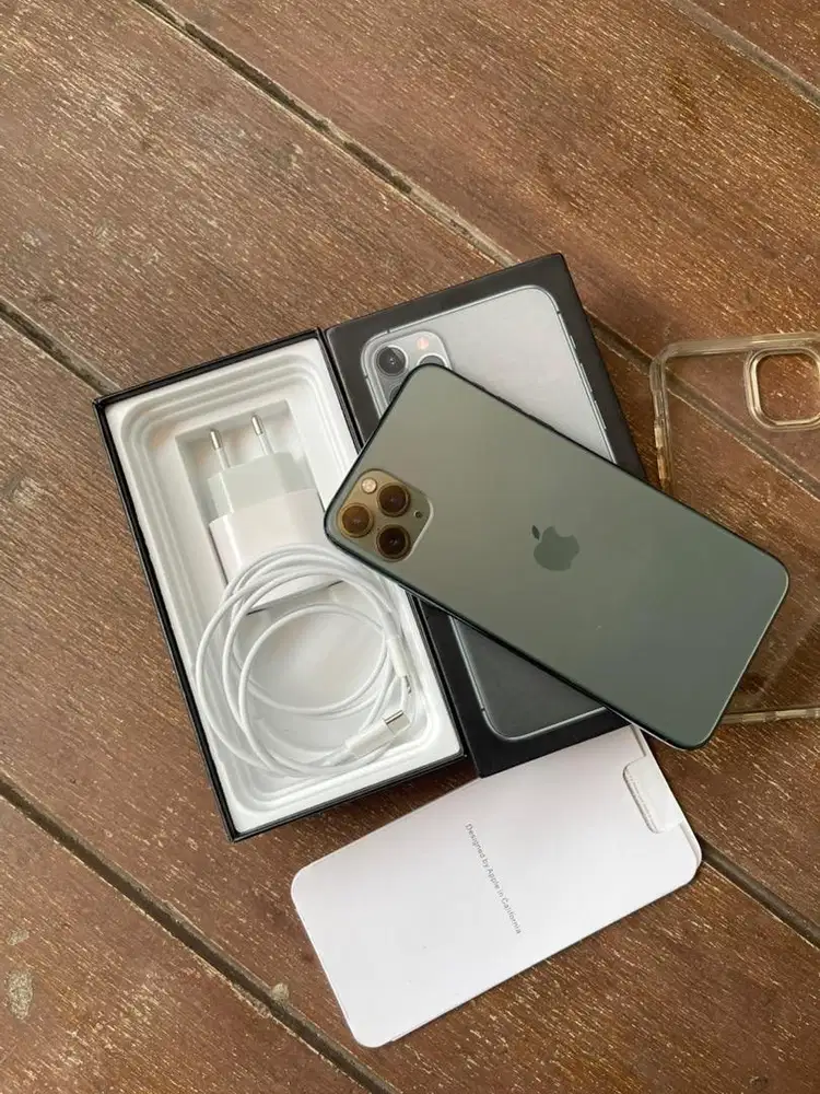 Iphone 11 pro max 256gb midnight green