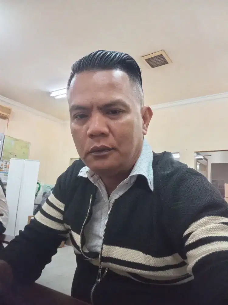 Mencari Lowongan Kerja