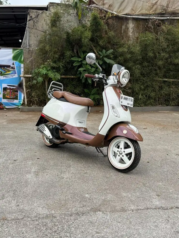VESPA LXV 150 3VIE 2014
