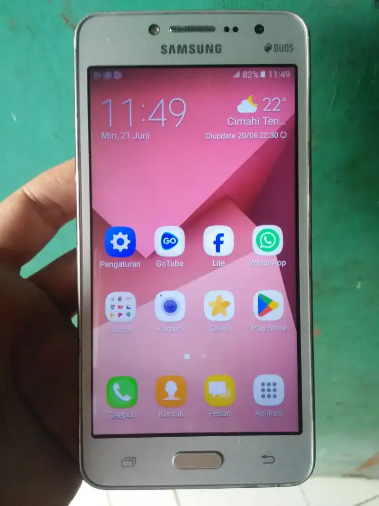 Samsung galaxy J2 prime 4G layar 5 inchi