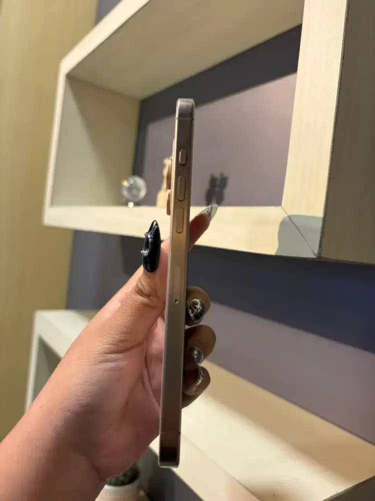 iPhone 16 pro 128gb second