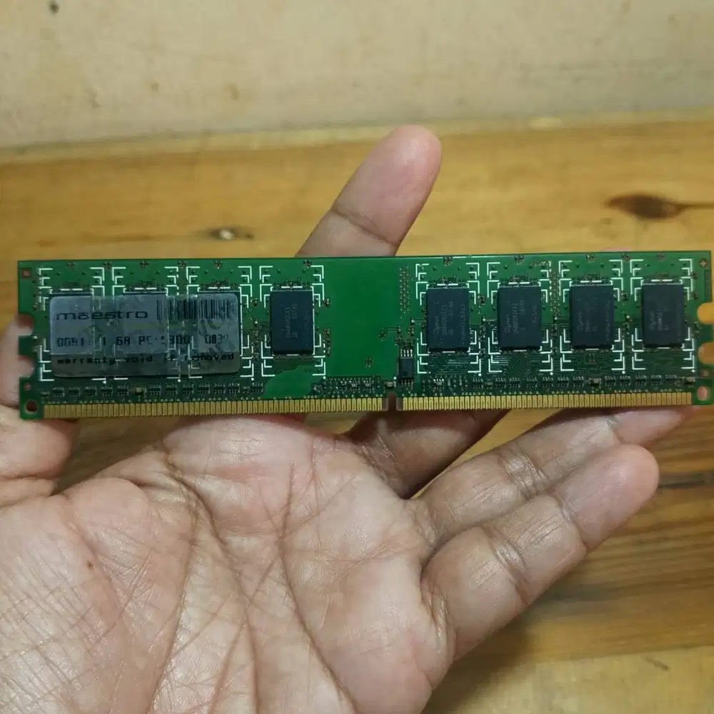 Ram PC 2 GB DDR2 PC-5300 Maestro