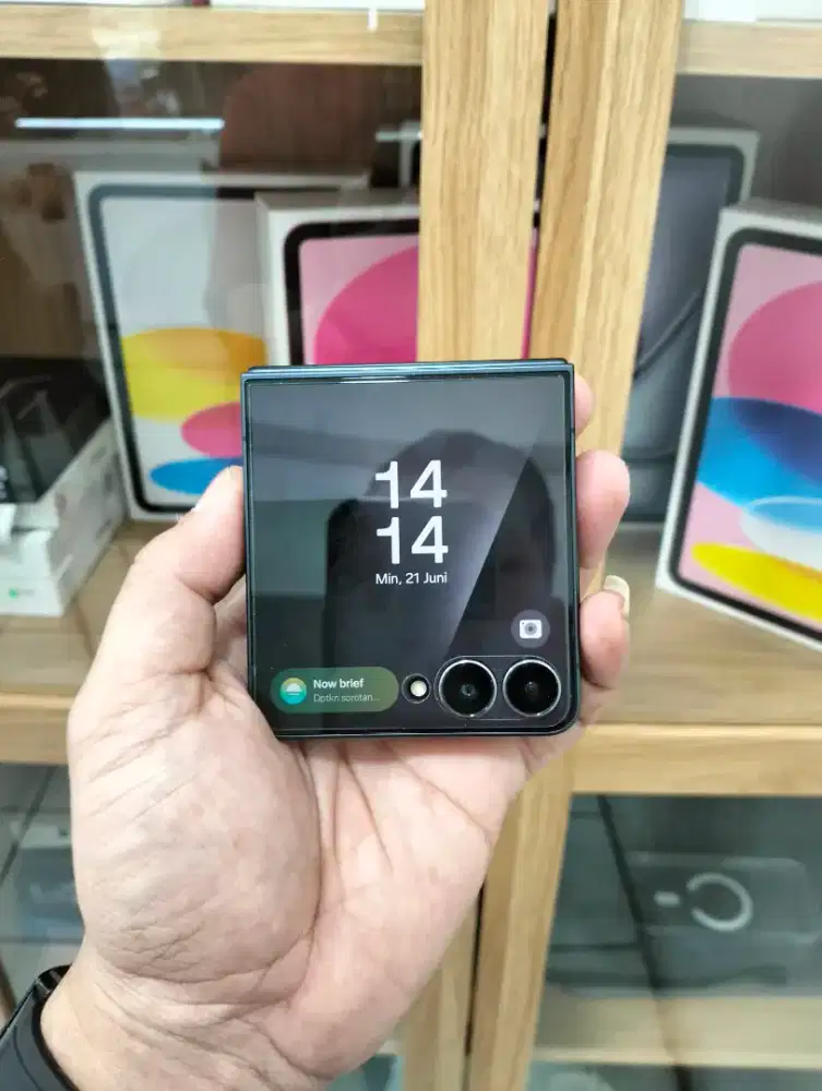 Samsung Galaxy ZFlip7 12/512Gb, Jetblack