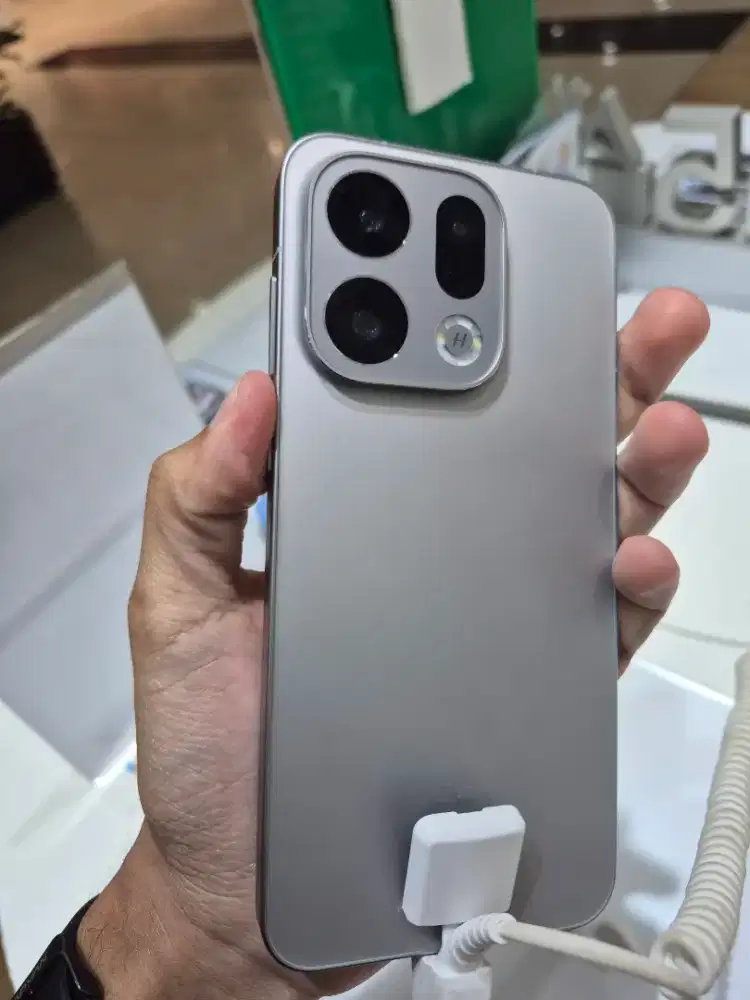 CICILAN OPPO FIND X9