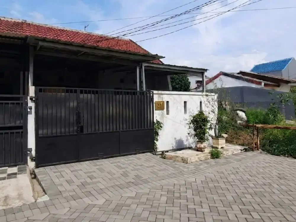 Rumah Murah sekali Luas 126 harga miring di Samping Timur Jakarta