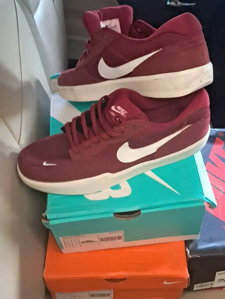 Sepatu Nike SB Baru lengkap Dus