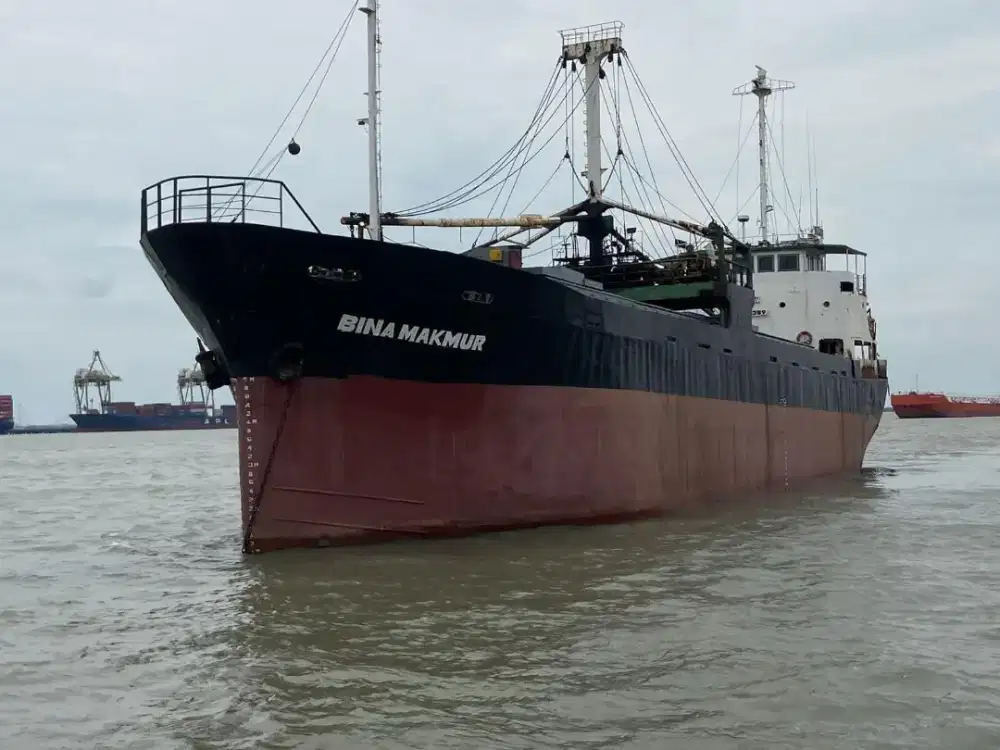 Di jual kapal cargo 1750 dwt tahun 1983