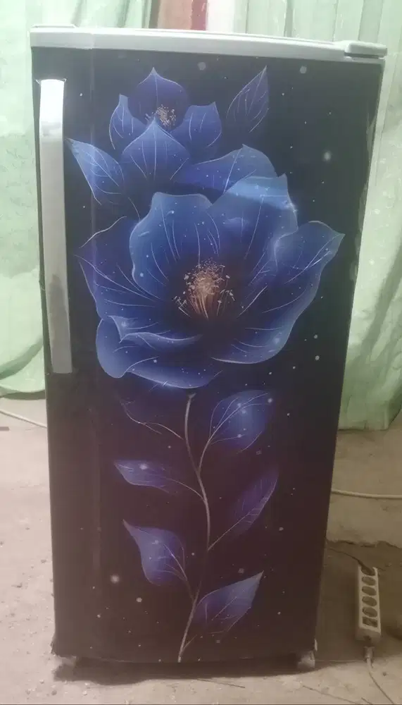 Kulkas 1 pintu SHARP. Mesin original pabrik belum rusak. (Diantar)