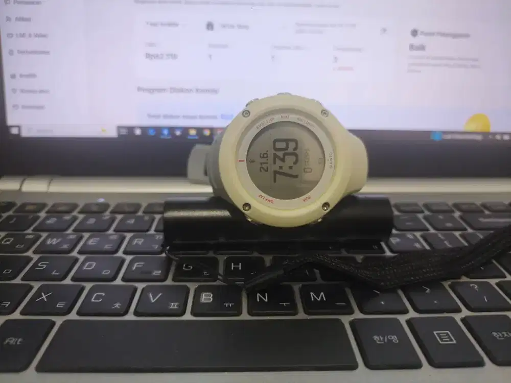 Smartwatch Suunto Ambit 3 Run second baterai awet 2 mingguan