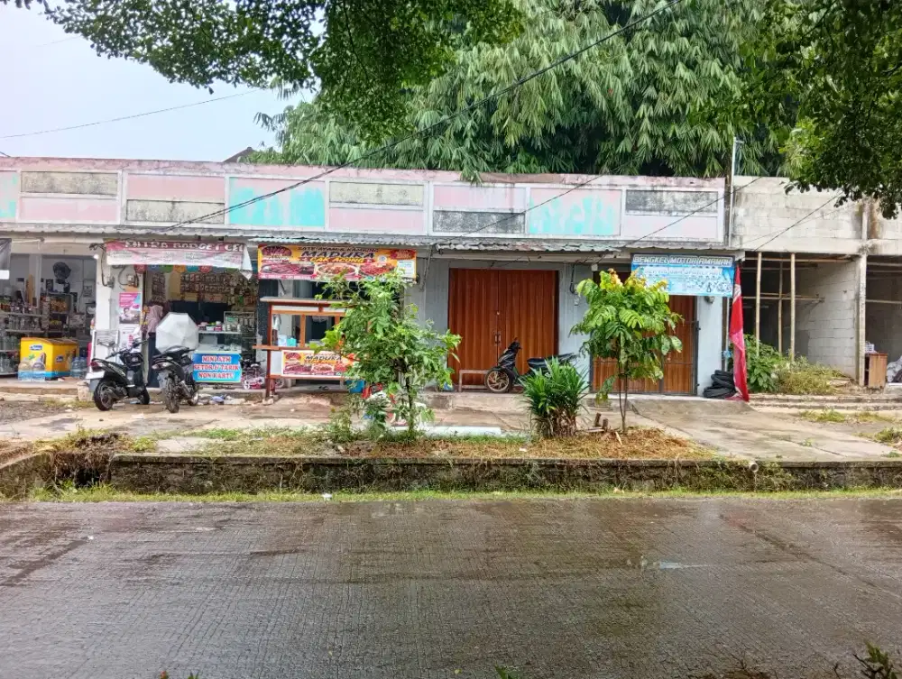 disewakan ruko di perumahan villa mellia