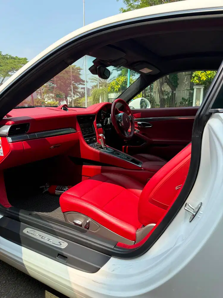 Porsche 911 2012 Bensin