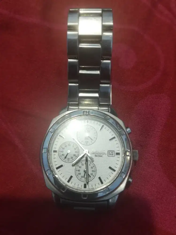 Jam tangan kondisi ok