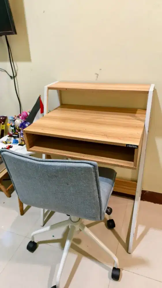 Meja dan Kursi Belajar Informa
