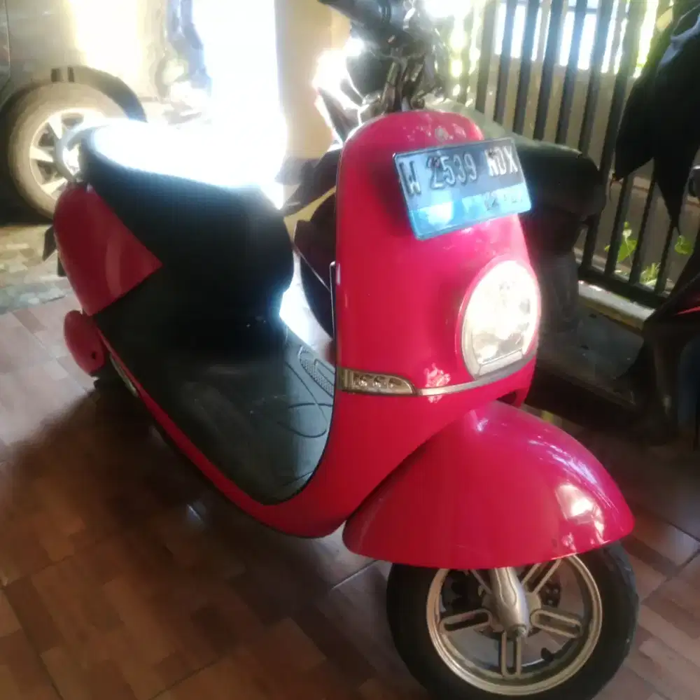 Jual sepeda motor listrik