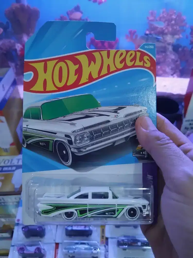 Mainan Mobil HotWheels