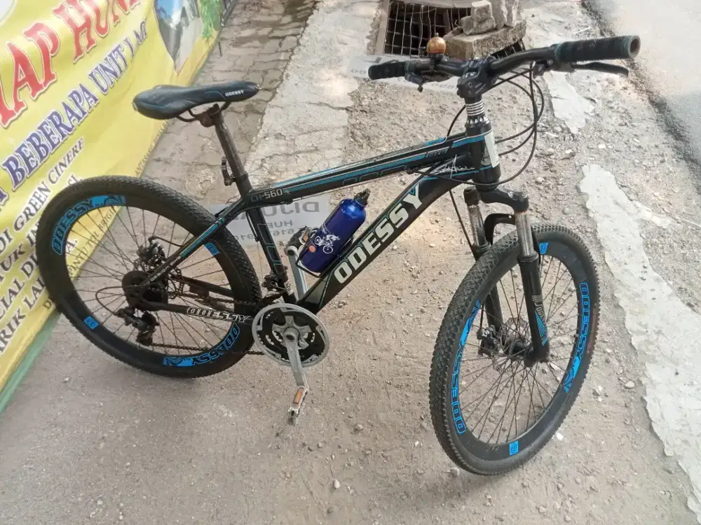 Sepeda gunung odessy ch 560 siap goes