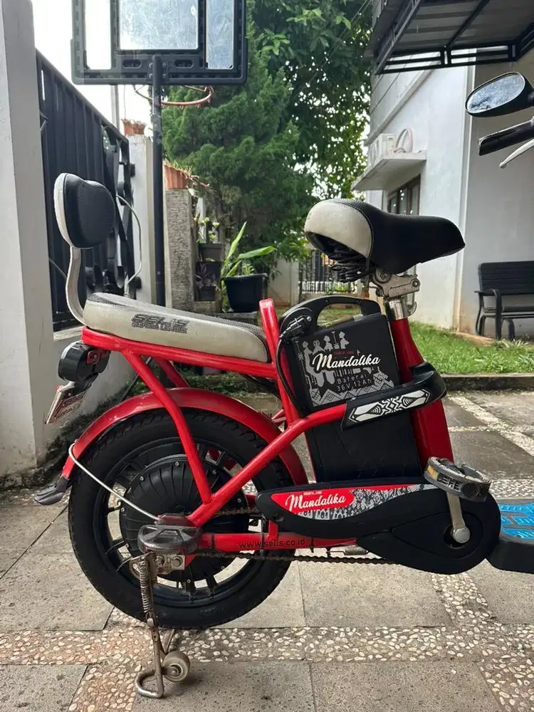 Sepeda Listrik Selis Mandalika