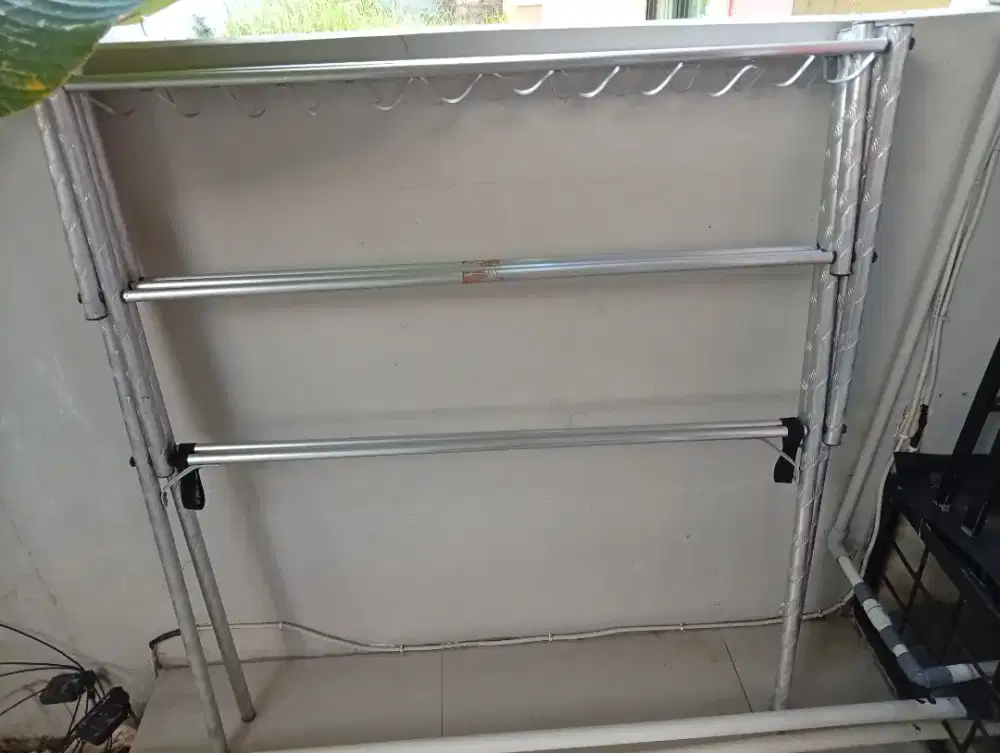 Jemuran stainless