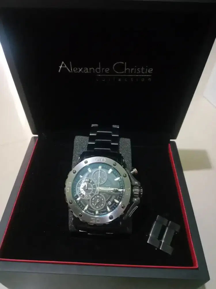 Jam tangan pria Alexandre Christie