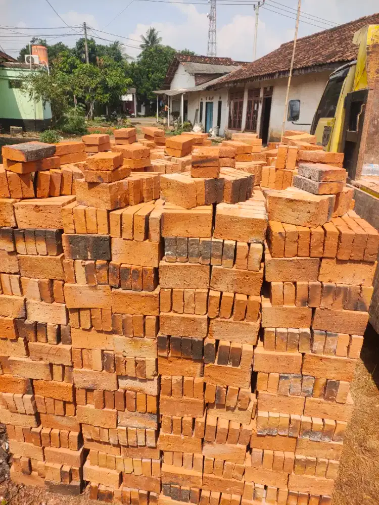 Batu bata merah press