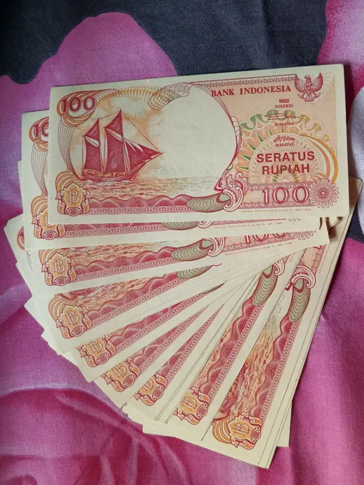 Uang kuno Indonesia dan luar negeri