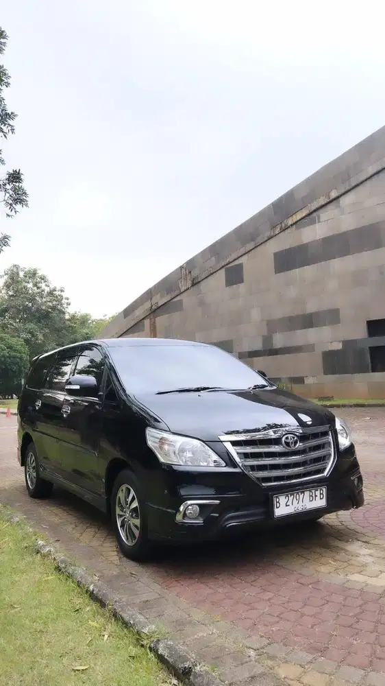 KIJANG INNOVA 2.0 V LUXURY MANUAL 2015(KM 40RB RECORD LOW KM)