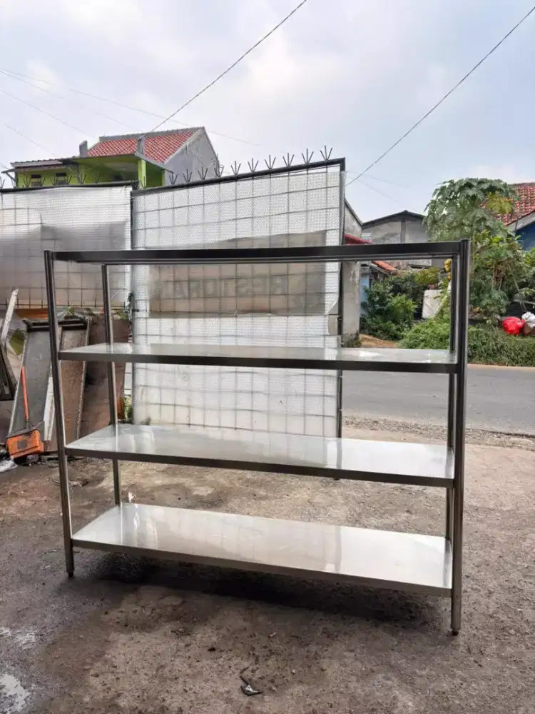 RAK PLAT 4 SUSUN

Ukuran 180x50x155
Bahan berat dan tebal