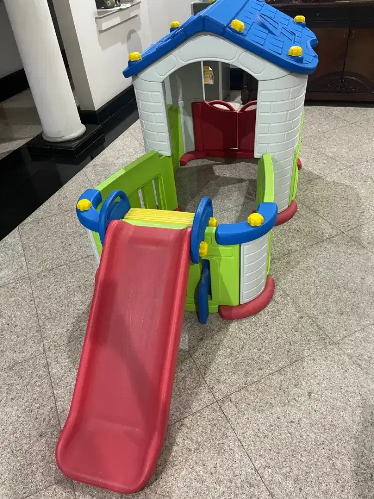 Rumah rumahan anak