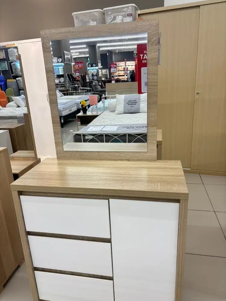 KREDIT BISA , SYARAT HANYA KTP