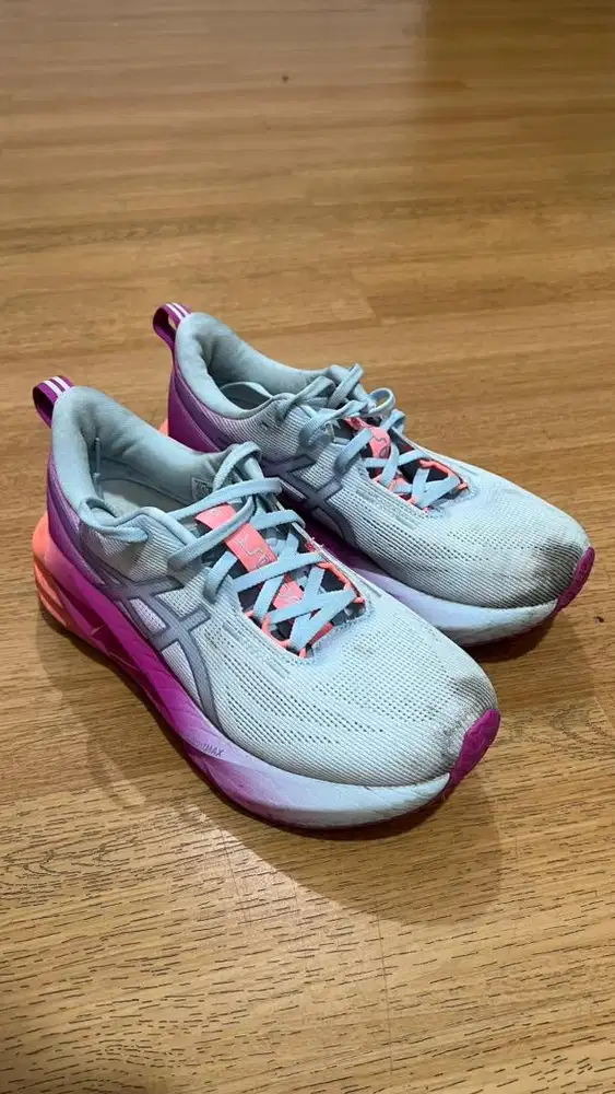 Novablast 5 pink sunny sizzle low km