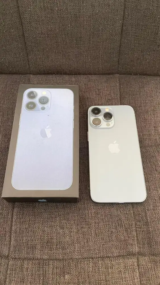 iphone 13 pro 256GB all provider sierra blue