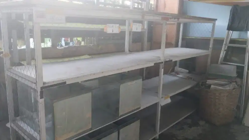 Rak Besi untuk Toko Sembako.
ukuran p = 300 cm L = 70cm  T = 160 cm