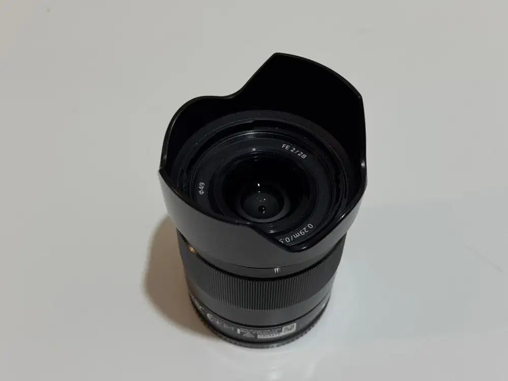 Sony FE 28MM F2 Lengkap Mulus Berkualitas
