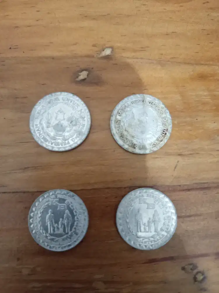 Uang Kuno 10 dan 5 Rupiah Tahun 1979