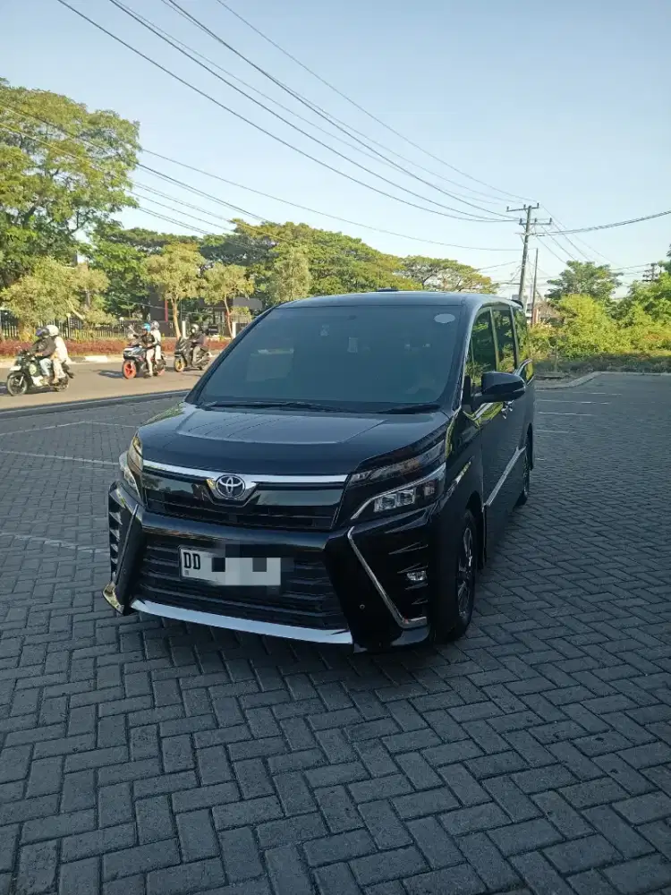 Voxy 2019 PLAT CANTIK