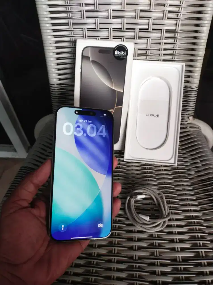 Iphone 16 promax 256gb resmi indo SA/A fullset ori bisa tt handphone