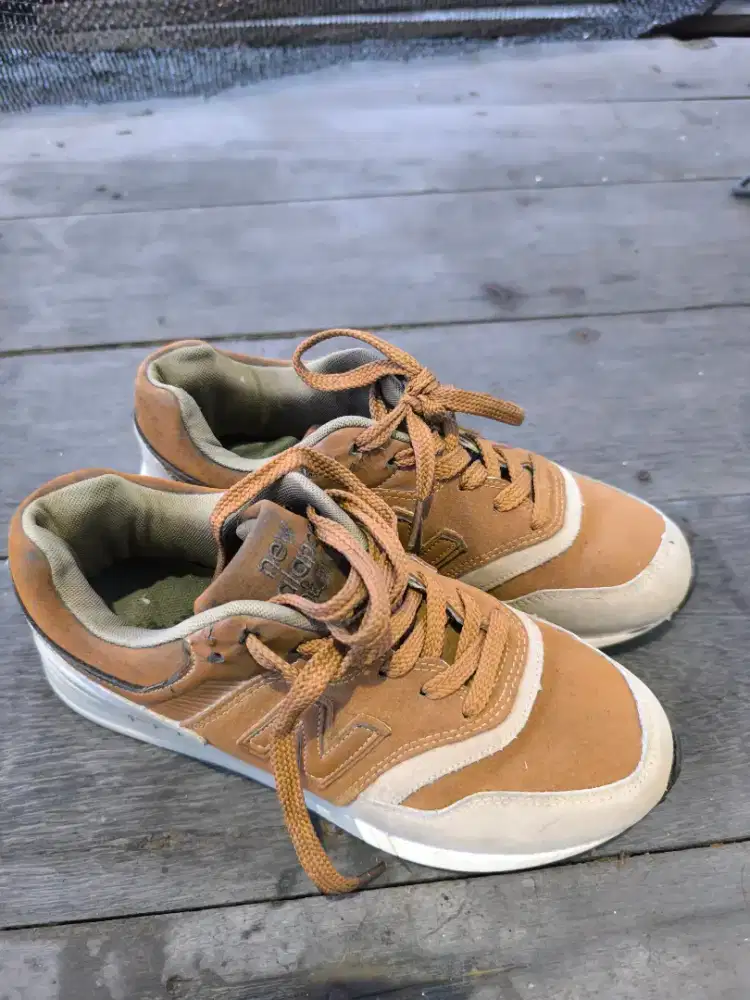 JUAL CEPAT NEWBALANCE 997 ORANGE