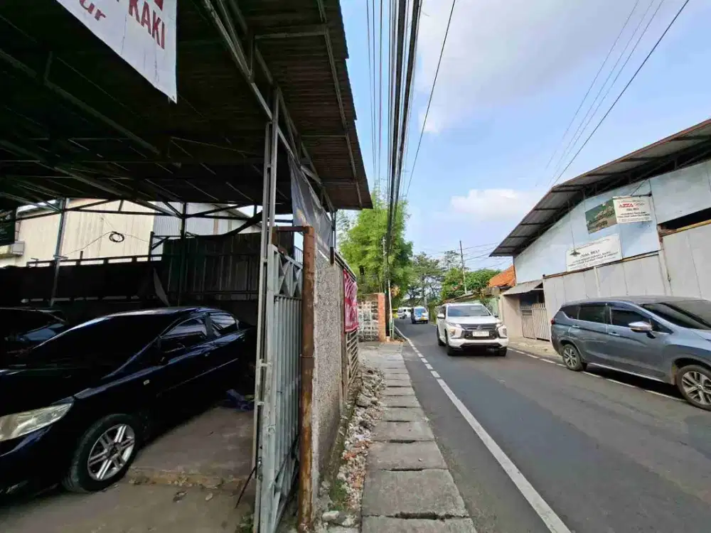 Disewakan Lahan ex bengkel di Pulo gebang Jakarta Timur
