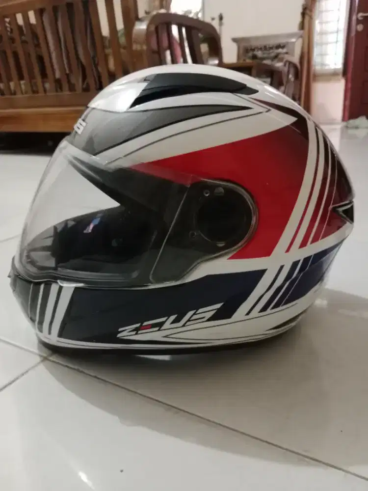 [DIJUAL] Helm Zeus ZS811 Original Motif J20 Seken Mulus Terawat