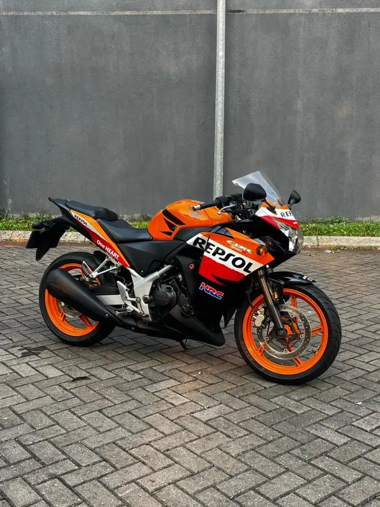 CBR 250R KYJ REPSOL EDITION