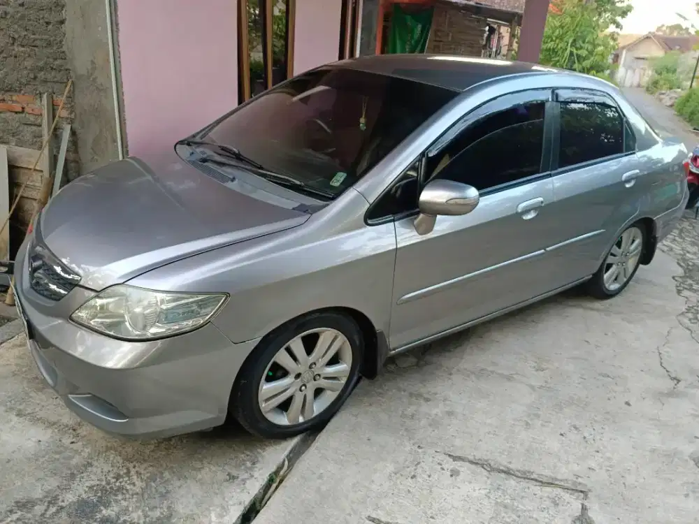 di jual mobil honda city IDSi th 2007